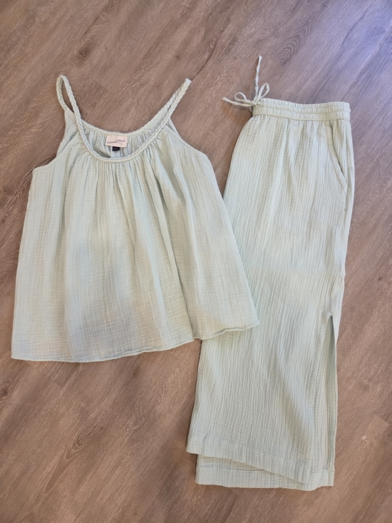 Universal Thread Dresses & Skirts - Universal Thread swing top and skirt set in Mint green